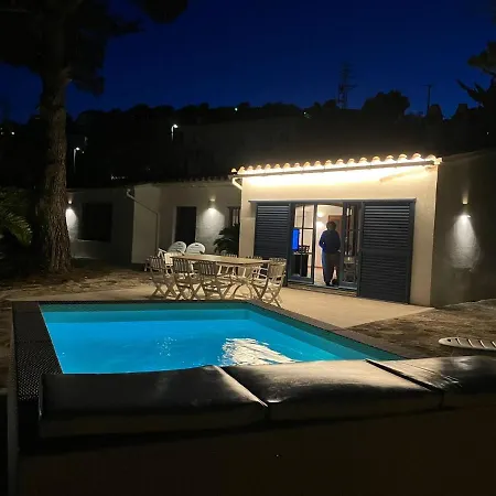 Dom wakacyjny Lets Holidays Big House With Bbq And Dining Outside Tossa de Mar
